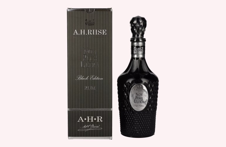 A.H. Riise NON PLUS ULTRA Black Edition Rum - Old Edition 42% Vol. 0,7l in Geschenkbox